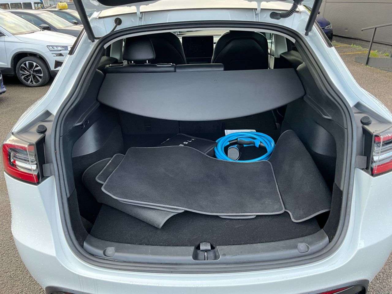 2023 TESLA MODEL Y 2023 TESLA MODEL Y