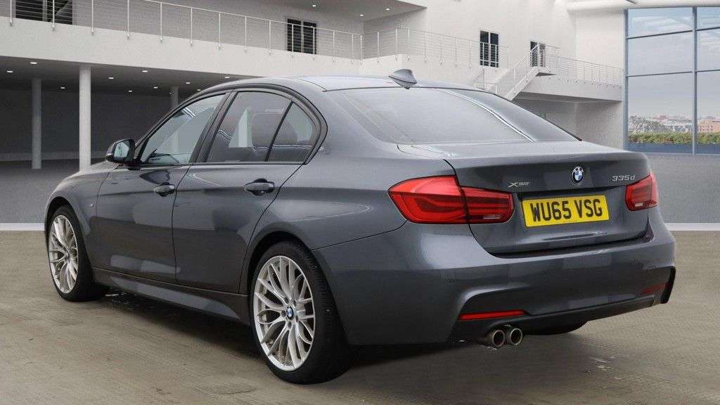 A 2015 BMW 3 SERIES 3.0 335d M Sport Saloon 4dr Diesel Auto xDrive Euro 6 (s/s) (313 ps) A 2015 BMW 3 SERIES 3.0 335d M Sport Saloon 4dr Diesel Auto xDrive Euro 6 (s/s) (313 ps)