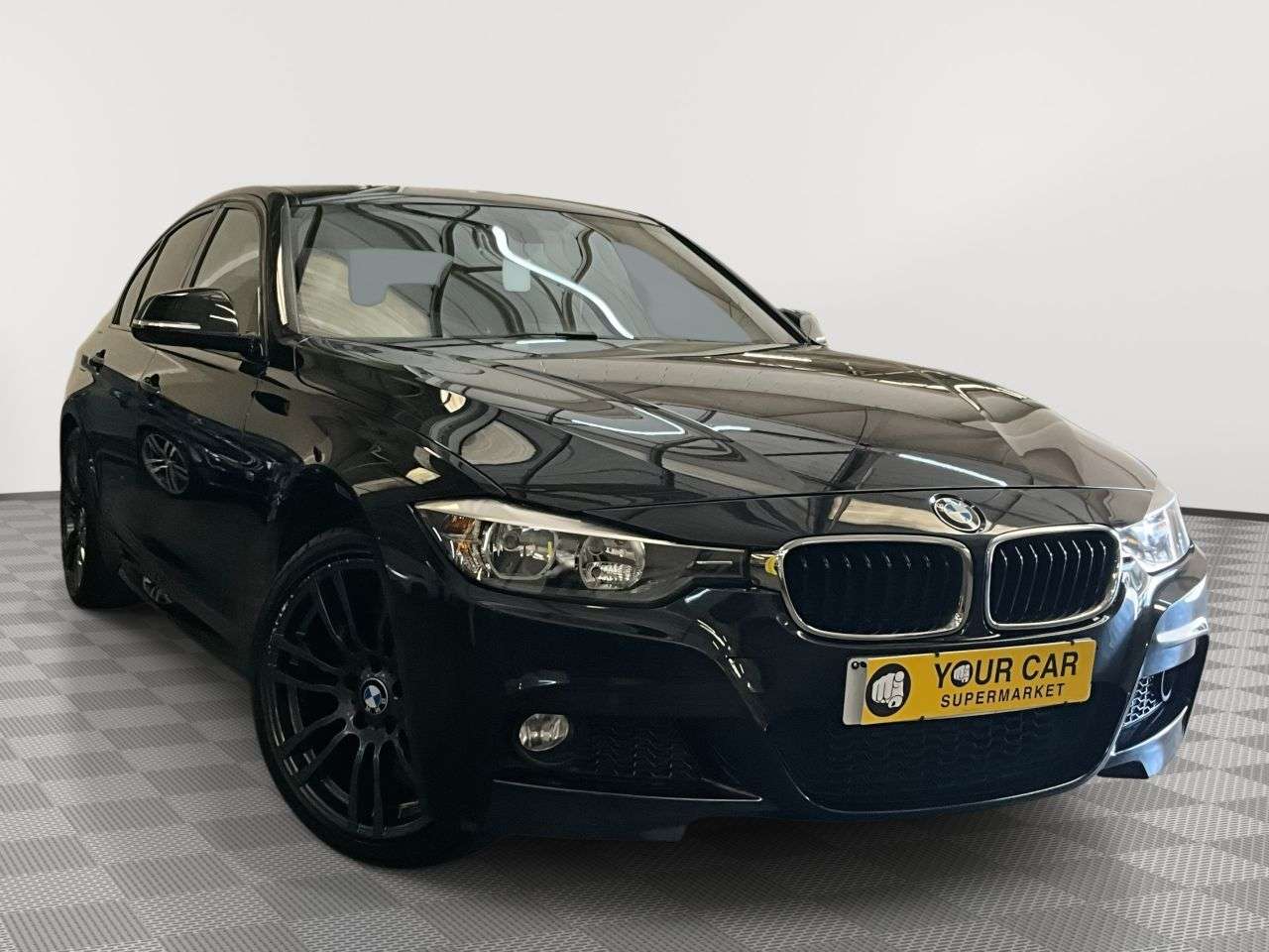 A 2014 BMW 3 SERIES 2.0 320i M Sport Saloon 4dr Petrol Auto xDrive Euro 6 (s/s) (184 ps) A 2014 BMW 3 SERIES 2.0 320i M Sport Saloon 4dr Petrol Auto xDrive Euro 6 (s/s) (184 ps)