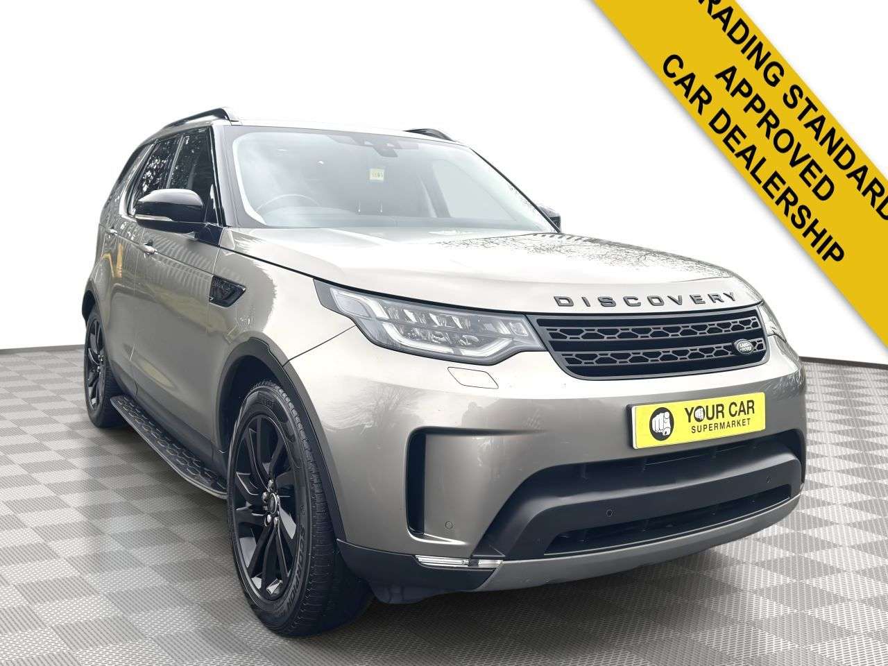 A 2018 LAND ROVER DISCOVERY 2.0 SD4 HSE SUV 5dr Diesel Auto 4WD Euro 6 (s/s) (240 ps) Rear Heated Seats A 2018 LAND ROVER DISCOVERY 2.0 SD4 HSE SUV 5dr Diesel Auto 4WD Euro 6 (s/s) (240 ps) Rear Heated Seats