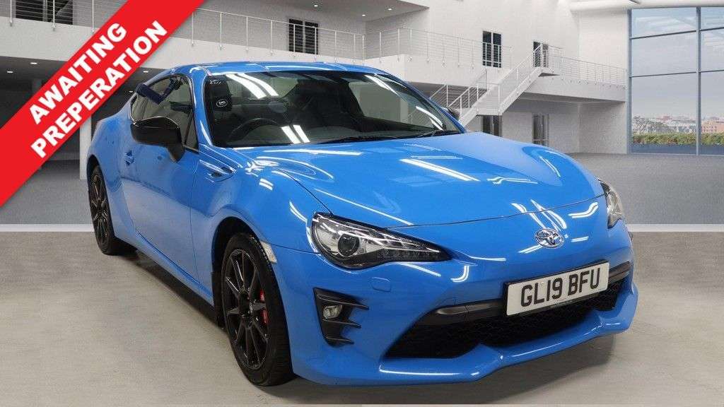A 2019 TOYOTA GT86 2.0 Boxer D-4S Club Series Blue Edition Coupe 2dr Petrol Auto Euro 6 (200 p A 2019 TOYOTA GT86 2.0 Boxer D-4S Club Series Blue Edition Coupe 2dr Petrol Auto Euro 6 (200 p