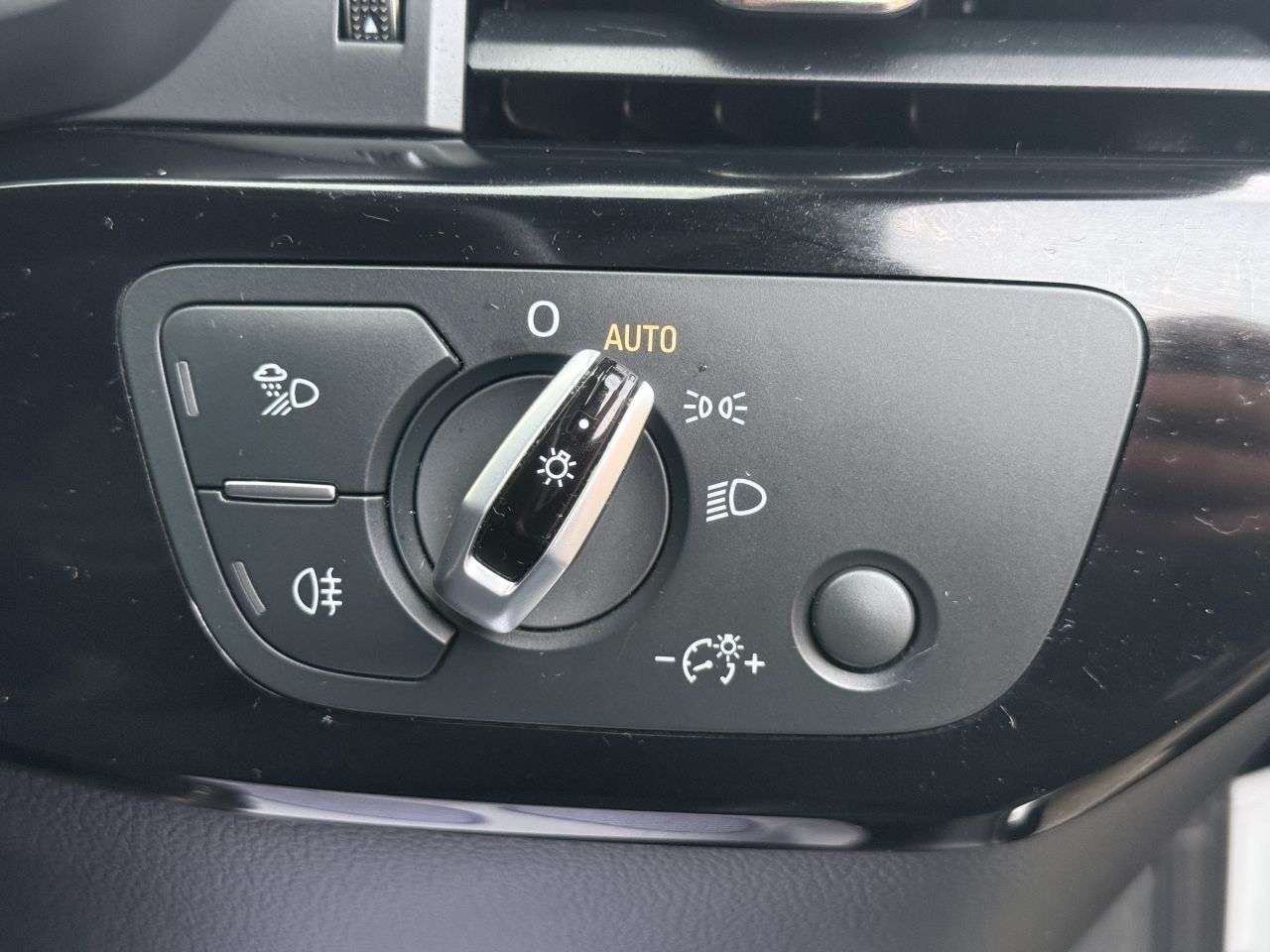 2017 AUDI A4 2017 AUDI A4