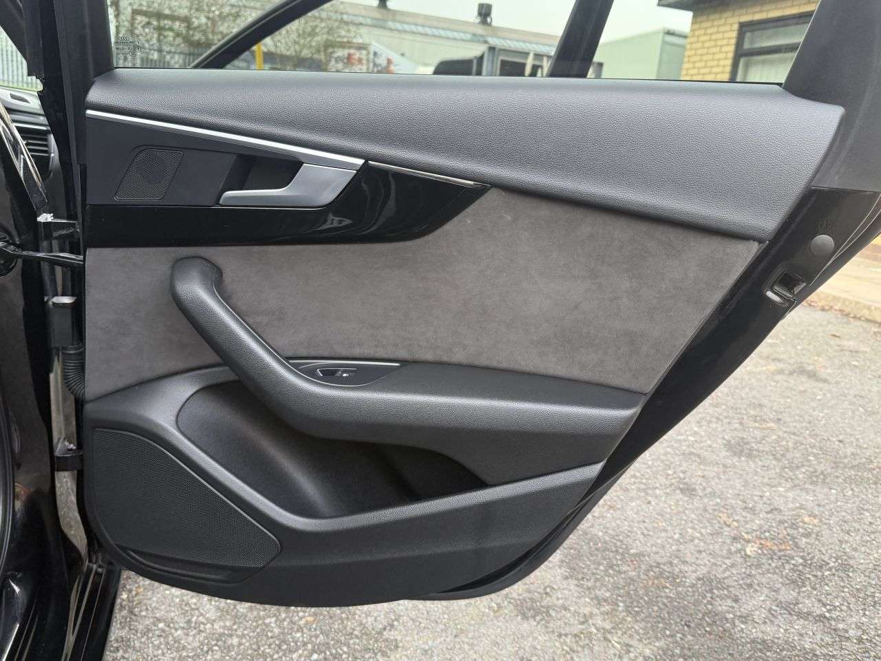 2017 AUDI A4 2017 AUDI A4