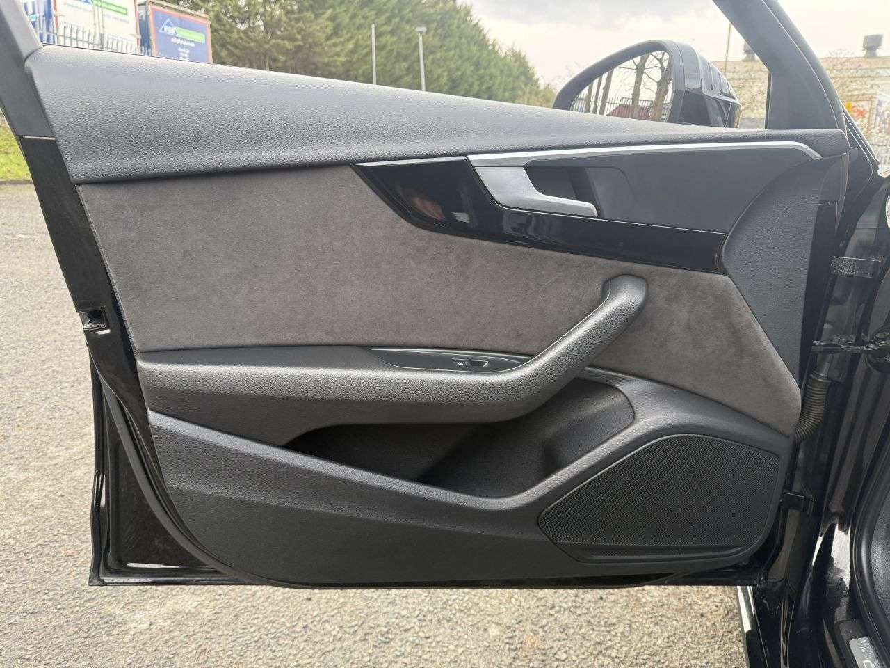 2017 AUDI A4 2017 AUDI A4