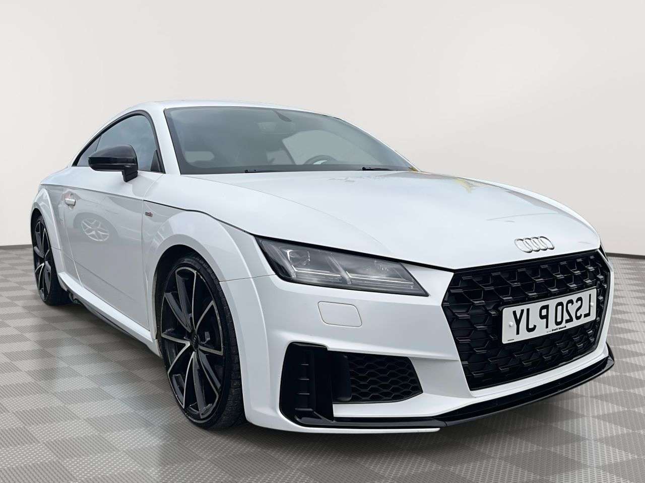 A 2020 AUDI TT 2.0 TFSI 40 Black Edition Coupe 3dr Petrol S Tronic Euro 6 (s/s) (197 ps) A 2020 AUDI TT 2.0 TFSI 40 Black Edition Coupe 3dr Petrol S Tronic Euro 6 (s/s) (197 ps)