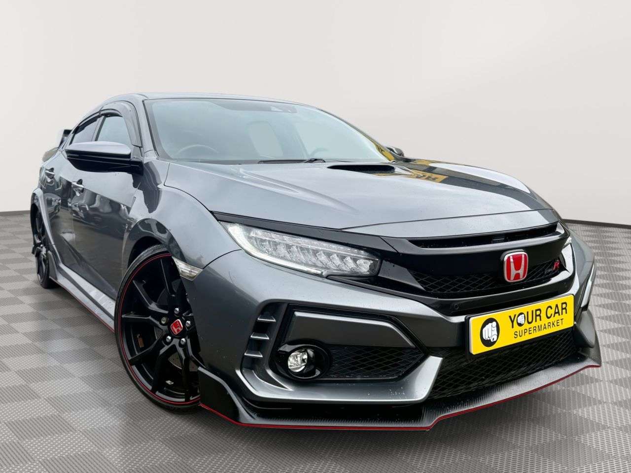 A 2019 HONDA CIVIC 2.0 VTEC Turbo Type R GT Hatchback 5dr Petrol Manual Euro 6 (s/s) (320 ps) A 2019 HONDA CIVIC 2.0 VTEC Turbo Type R GT Hatchback 5dr Petrol Manual Euro 6 (s/s) (320 ps)