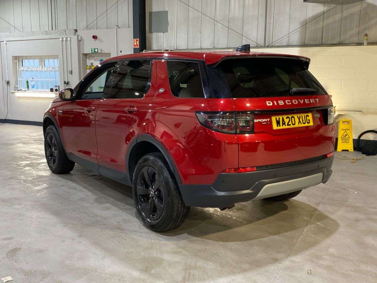 A 2020 LAND ROVER DISCOVERY SPORT 2.0 D180 MHEV SE SUV 5dr Diesel Auto 4WD Euro 6 (s/s) (180 ps) A 2020 LAND ROVER DISCOVERY SPORT 2.0 D180 MHEV SE SUV 5dr Diesel Auto 4WD Euro 6 (s/s) (180 ps)