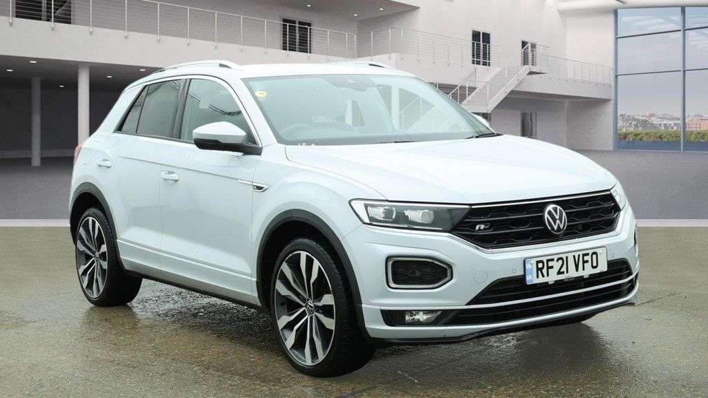 A 2021 VOLKSWAGEN T-ROC 1.5 TSI GPF EVO R-Line SUV 5dr Petrol DSG Euro 6 (s/s) (150 ps) A 2021 VOLKSWAGEN T-ROC 1.5 TSI GPF EVO R-Line SUV 5dr Petrol DSG Euro 6 (s/s) (150 ps)