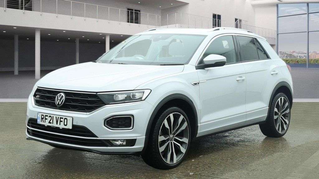 A 2021 VOLKSWAGEN T-ROC 1.5 TSI GPF EVO R-Line SUV 5dr Petrol DSG Euro 6 (s/s) (150 ps) A 2021 VOLKSWAGEN T-ROC 1.5 TSI GPF EVO R-Line SUV 5dr Petrol DSG Euro 6 (s/s) (150 ps)