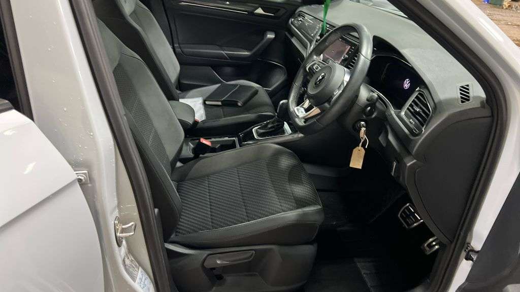 2021 VOLKSWAGEN T-ROC 2021 VOLKSWAGEN T-ROC