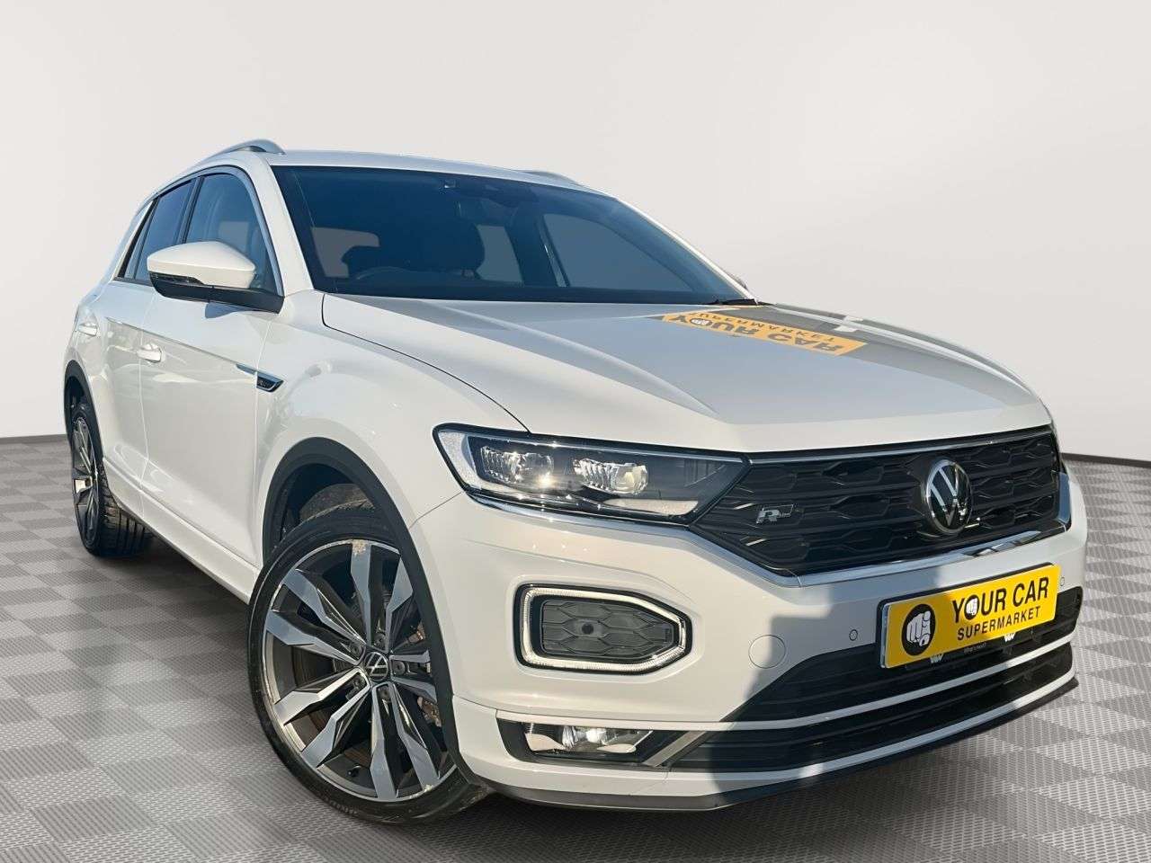A 2021 VOLKSWAGEN T-ROC 1.5 TSI GPF EVO R-Line SUV 5dr Petrol DSG Euro 6 (s/s) (150 ps) A 2021 VOLKSWAGEN T-ROC 1.5 TSI GPF EVO R-Line SUV 5dr Petrol DSG Euro 6 (s/s) (150 ps)