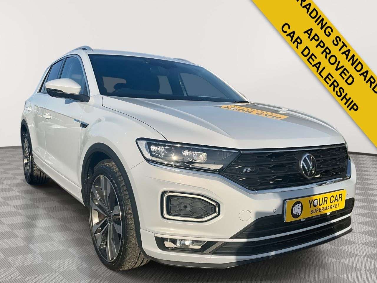 A 2021 VOLKSWAGEN T-ROC 1.5 TSI GPF EVO R-Line SUV 5dr Petrol DSG Euro 6 (s/s) (150 ps) A 2021 VOLKSWAGEN T-ROC 1.5 TSI GPF EVO R-Line SUV 5dr Petrol DSG Euro 6 (s/s) (150 ps)