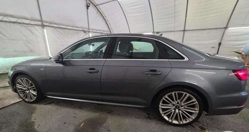 A 2018 AUDI A4 2.0 TFSI S line Saloon 4dr Petrol S Tronic Euro 6 (s/s) (190 ps) A 2018 AUDI A4 2.0 TFSI S line Saloon 4dr Petrol S Tronic Euro 6 (s/s) (190 ps)