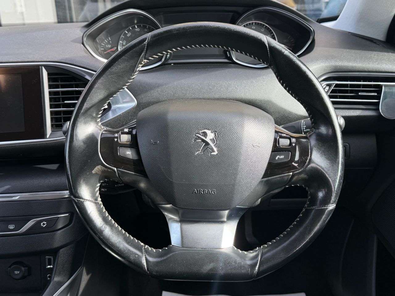 2017 PEUGEOT 308 2017 PEUGEOT 308