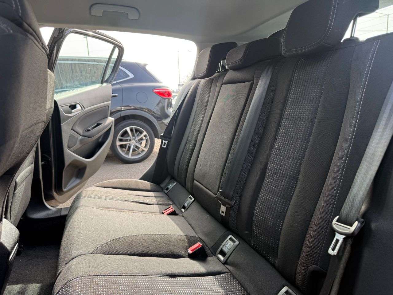 2017 PEUGEOT 308 2017 PEUGEOT 308