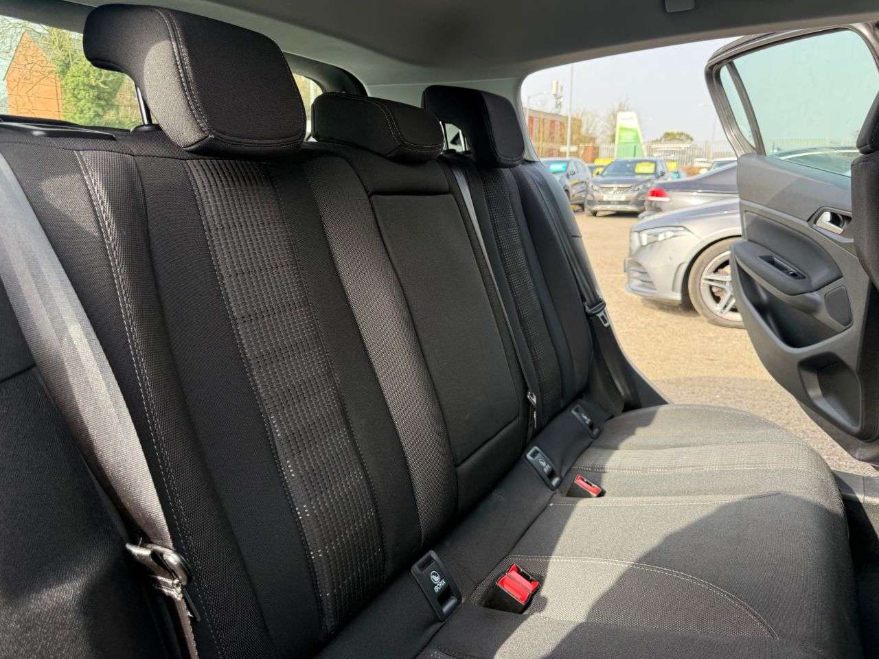 2017 PEUGEOT 308 2017 PEUGEOT 308