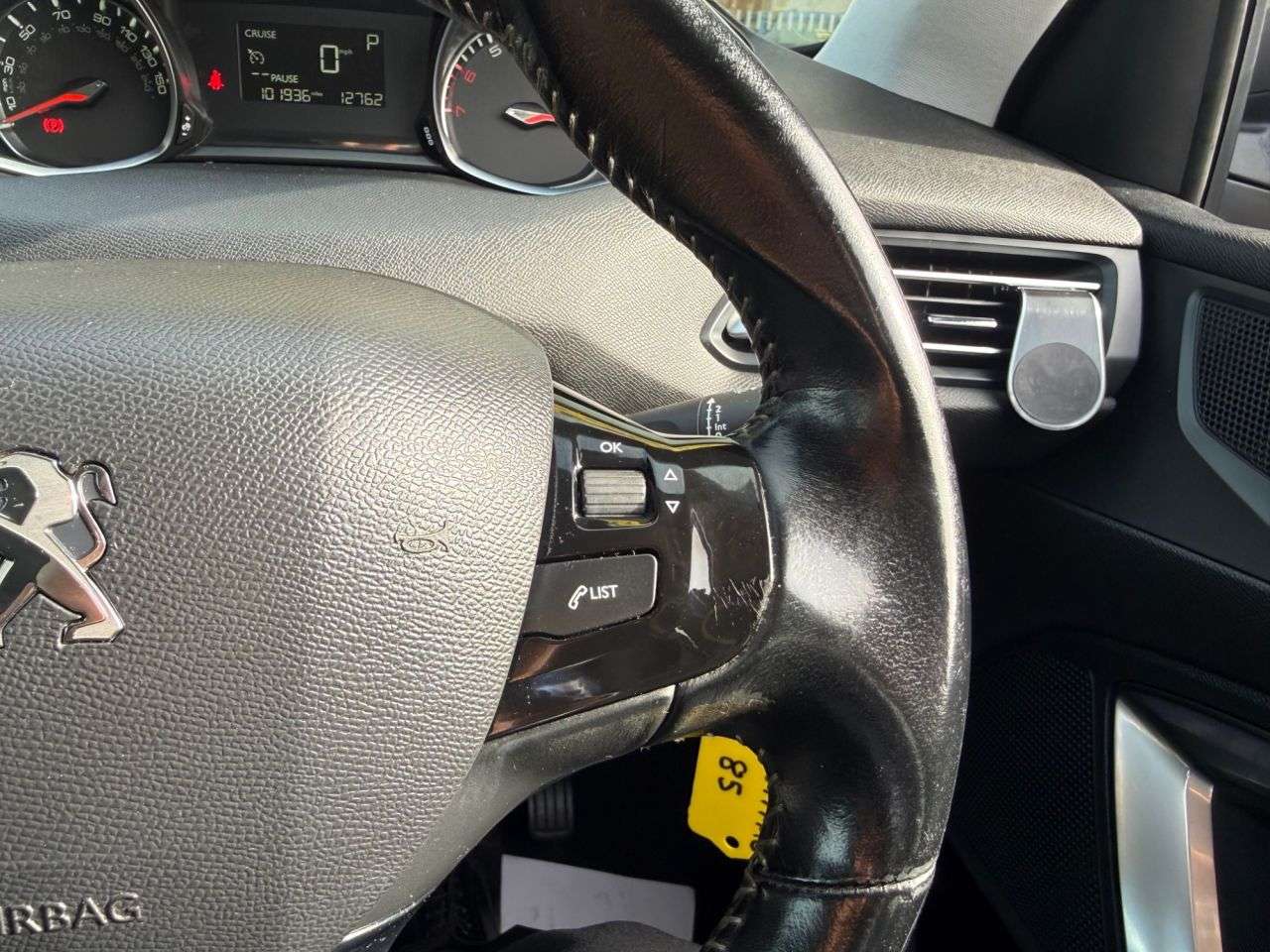 2017 PEUGEOT 308 2017 PEUGEOT 308