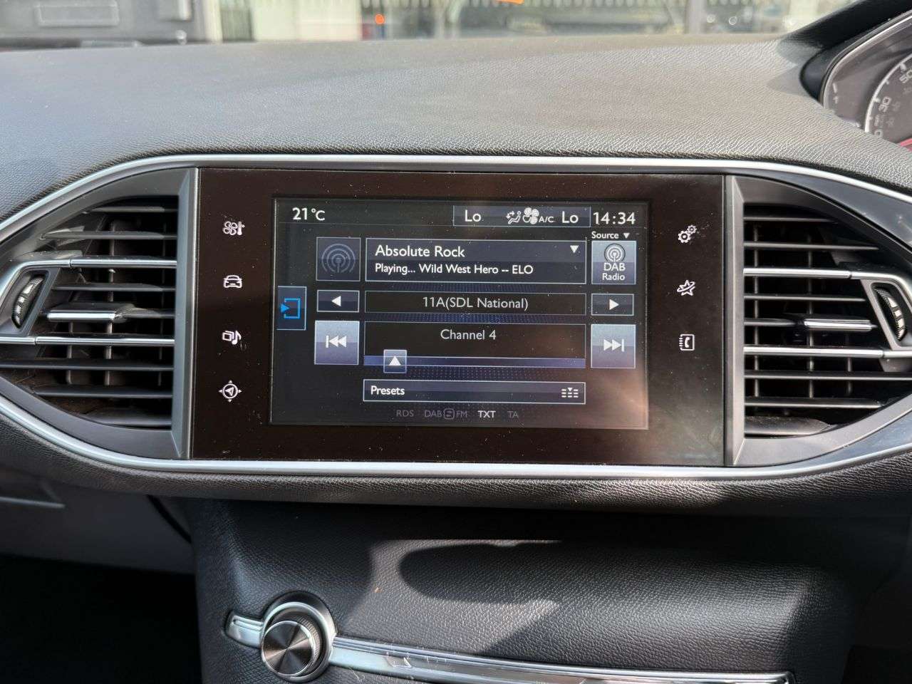 2017 PEUGEOT 308 2017 PEUGEOT 308