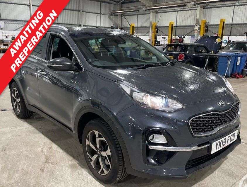 A 2019 KIA SPORTAGE 1.6 GDi 2 SUV 5dr Petrol Manual Euro 6 (s/s) (130 bhp) A 2019 KIA SPORTAGE 1.6 GDi 2 SUV 5dr Petrol Manual Euro 6 (s/s) (130 bhp)