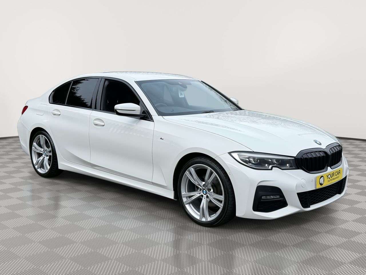 A 2021 BMW 3 SERIES 2.0 320i M Sport Saloon 4dr Petrol Auto xDrive Euro 6 (s/s) (184 ps) Heated A 2021 BMW 3 SERIES 2.0 320i M Sport Saloon 4dr Petrol Auto xDrive Euro 6 (s/s) (184 ps) Heated