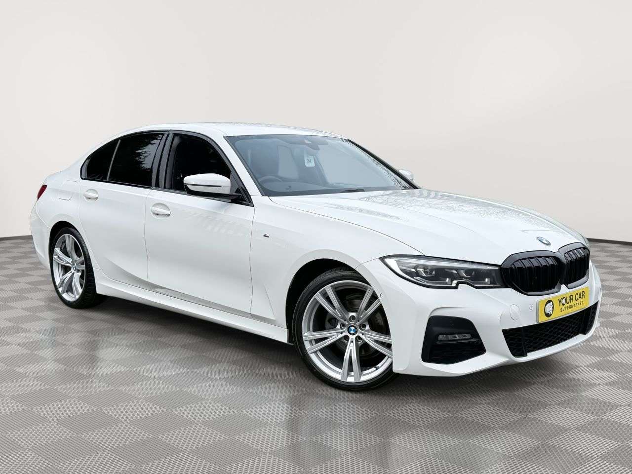 A 2021 BMW 3 SERIES 2.0 320i M Sport Saloon 4dr Petrol Auto xDrive Euro 6 (s/s) (184 ps) Heated A 2021 BMW 3 SERIES 2.0 320i M Sport Saloon 4dr Petrol Auto xDrive Euro 6 (s/s) (184 ps) Heated