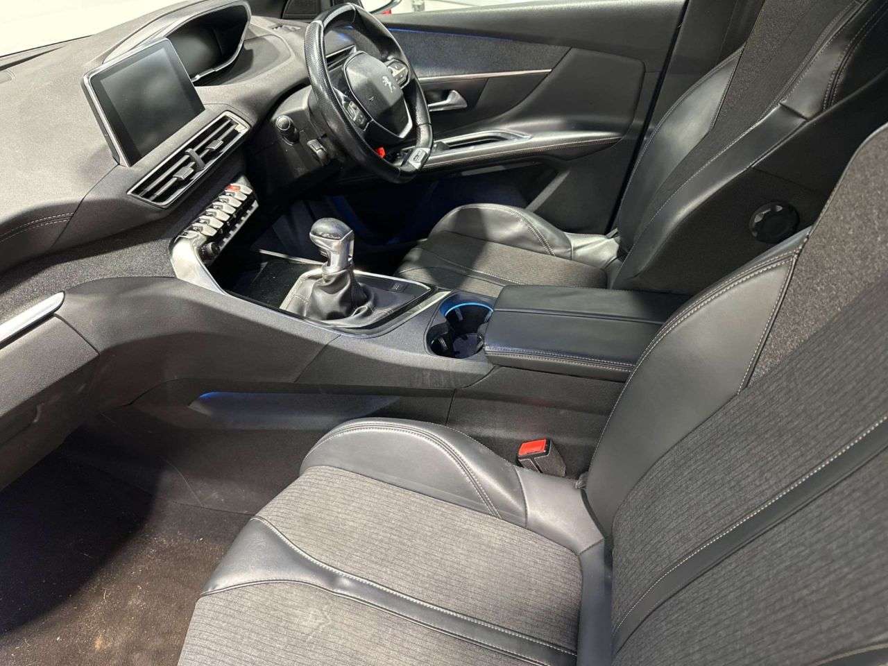 2018 PEUGEOT 3008 2018 PEUGEOT 3008