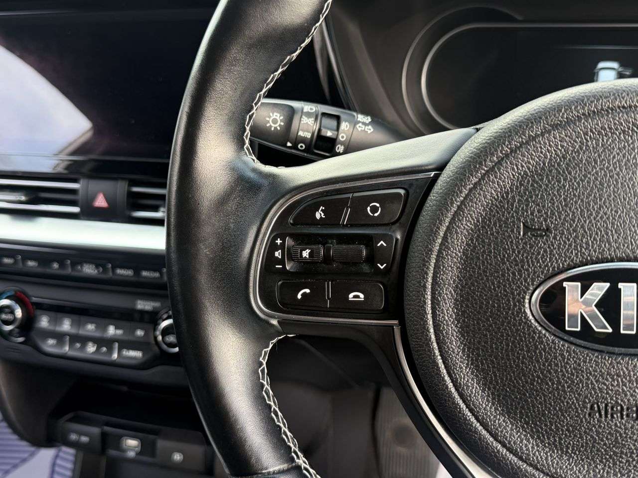 2021 KIA NIRO 2021 KIA NIRO