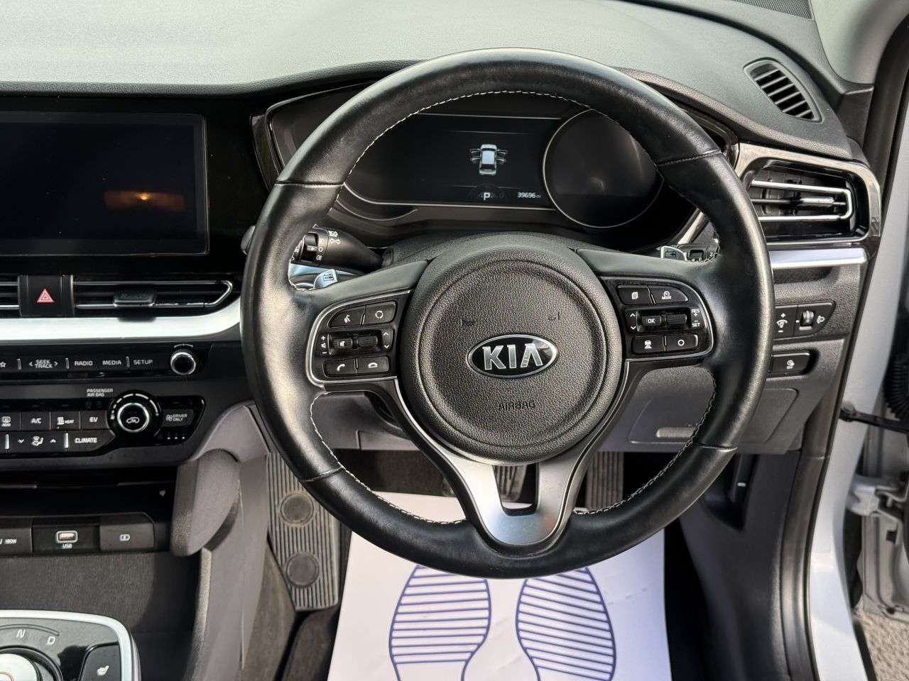 2021 KIA NIRO 2021 KIA NIRO