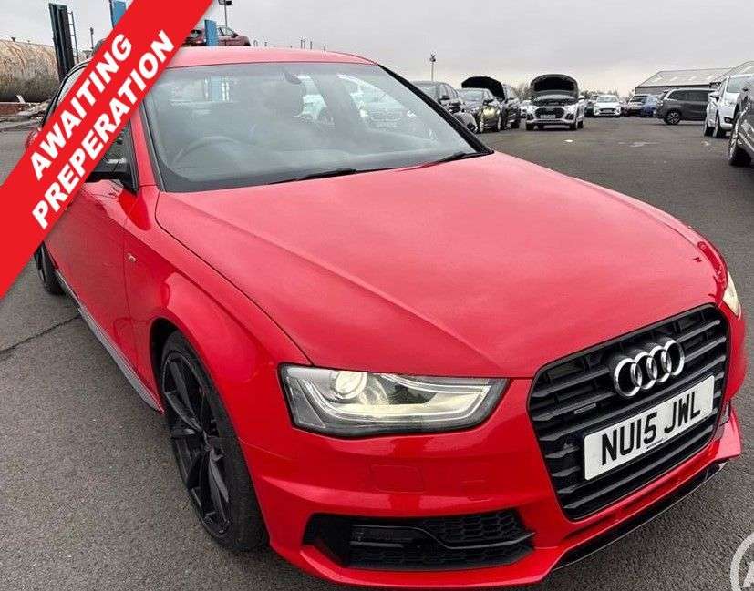 A 2015 AUDI A4 2.0 TDI Black Edition Plus Saloon 4dr Diesel S Tronic quattro Euro 5 (s/s) A 2015 AUDI A4 2.0 TDI Black Edition Plus Saloon 4dr Diesel S Tronic quattro Euro 5 (s/s)