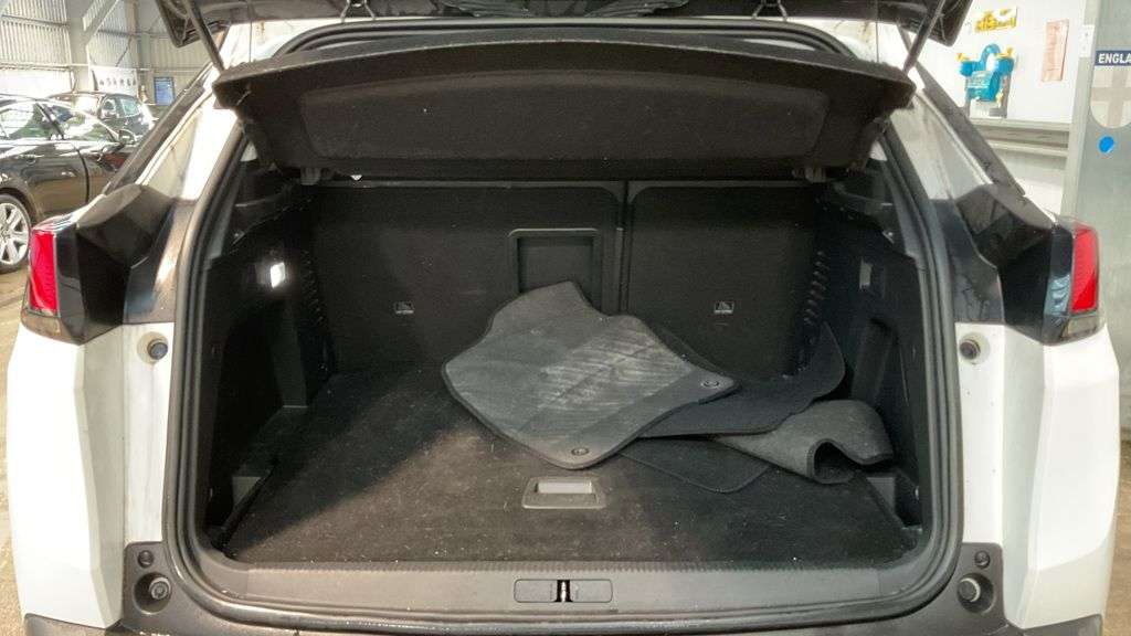 2017 PEUGEOT 3008 2017 PEUGEOT 3008