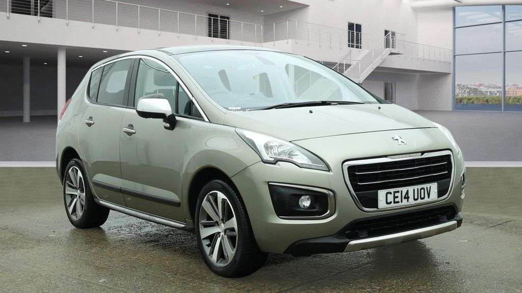 A 2014 PEUGEOT 3008 1.6 e-HDi Allure SUV 5dr Diesel EGC Euro 5 (s/s) (115 ps) A 2014 PEUGEOT 3008 1.6 e-HDi Allure SUV 5dr Diesel EGC Euro 5 (s/s) (115 ps)