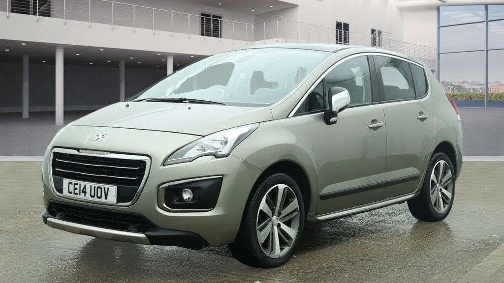A 2014 PEUGEOT 3008 1.6 e-HDi Allure SUV 5dr Diesel EGC Euro 5 (s/s) (115 ps) A 2014 PEUGEOT 3008 1.6 e-HDi Allure SUV 5dr Diesel EGC Euro 5 (s/s) (115 ps)
