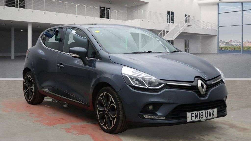 A 2018 RENAULT CLIO 0.9 TCe Iconic Hatchback 5dr Petrol Manual Euro 6 (s/s) (90 ps) A 2018 RENAULT CLIO 0.9 TCe Iconic Hatchback 5dr Petrol Manual Euro 6 (s/s) (90 ps)