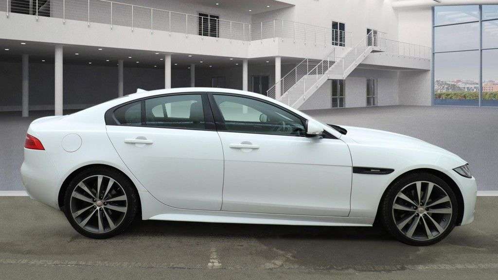 2015 JAGUAR XE 2015 JAGUAR XE