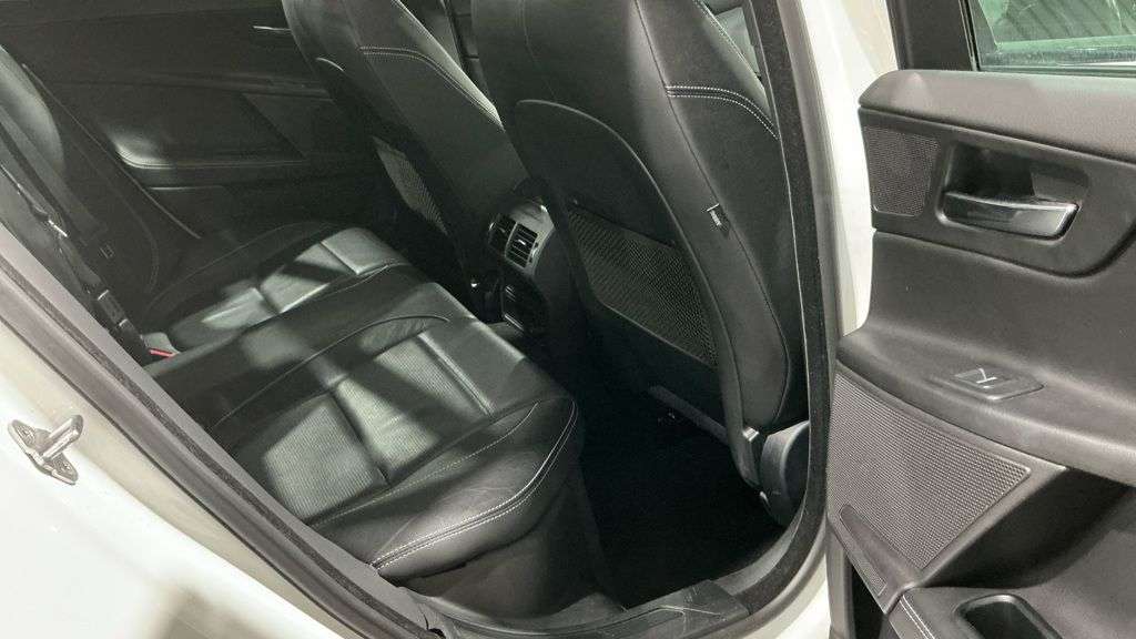 2015 JAGUAR XE 2015 JAGUAR XE