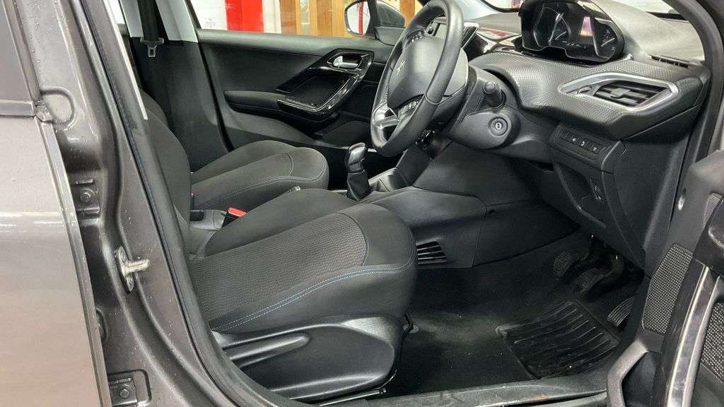 2018 PEUGEOT 208 2018 PEUGEOT 208