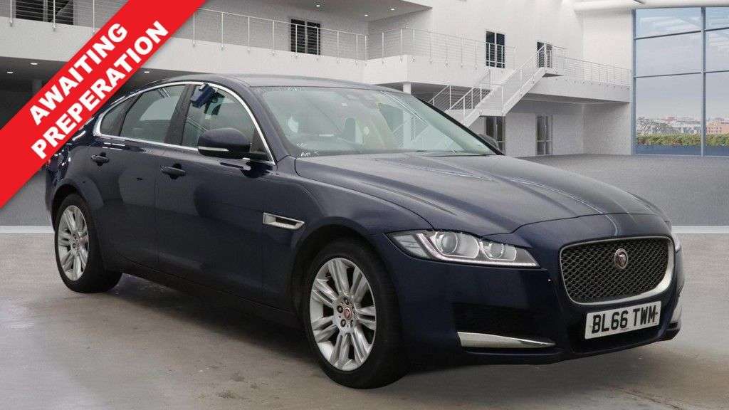 A 2016 JAGUAR XF 2.0d Portfolio Saloon 4dr Diesel Auto Euro 6 (s/s) (180 ps) A 2016 JAGUAR XF 2.0d Portfolio Saloon 4dr Diesel Auto Euro 6 (s/s) (180 ps)
