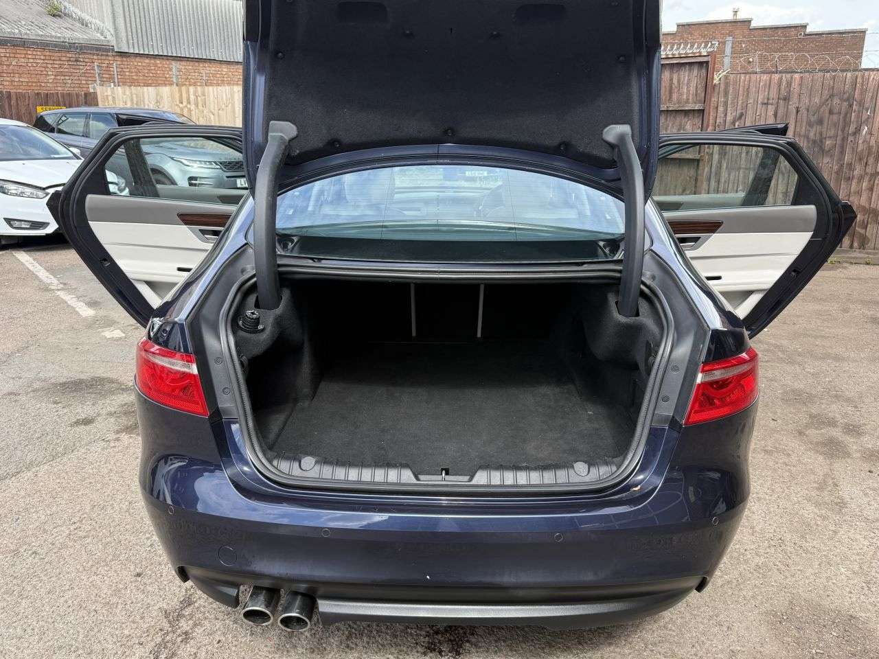 2016 JAGUAR XF 2016 JAGUAR XF