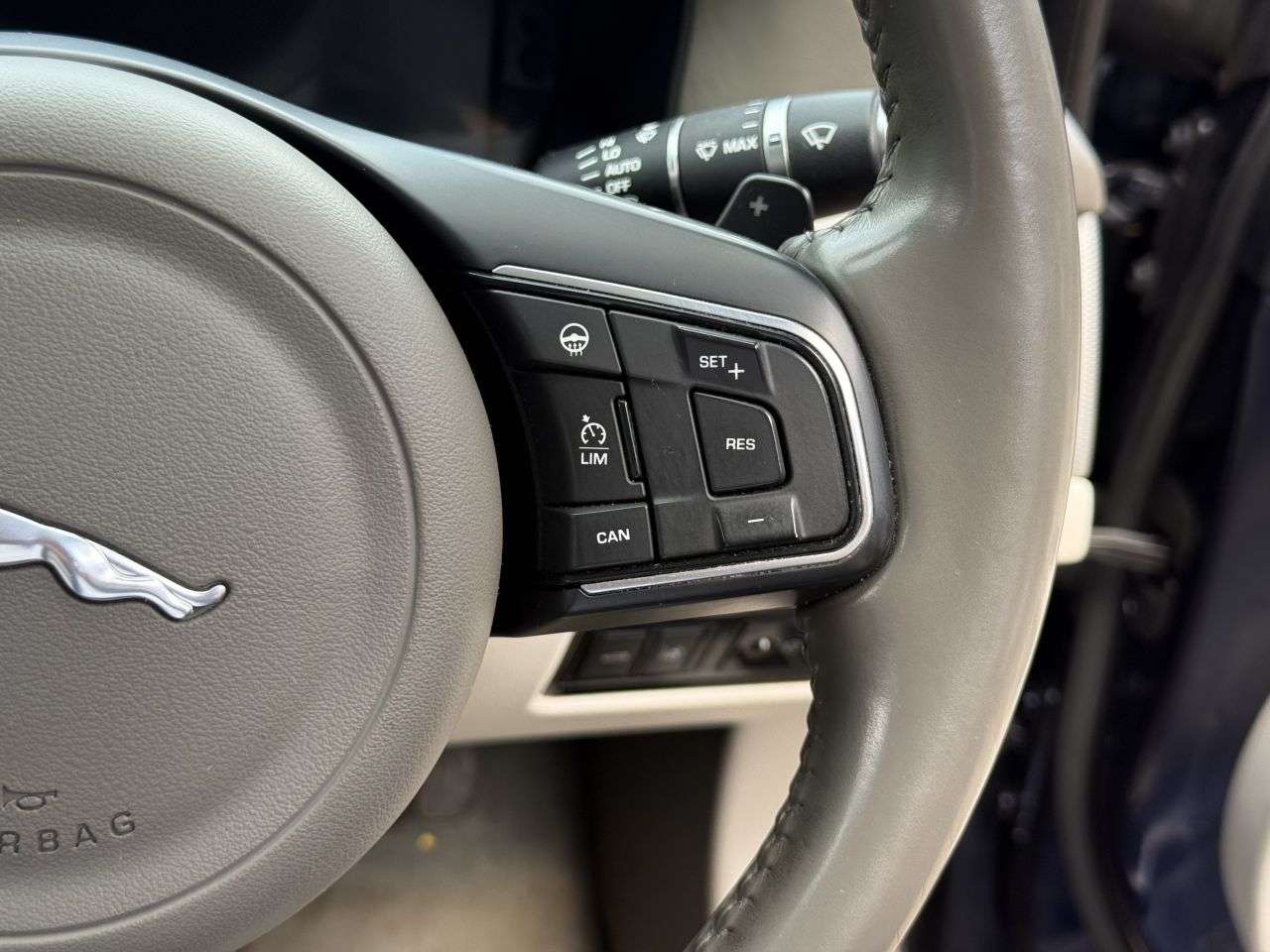 2016 JAGUAR XF 2016 JAGUAR XF