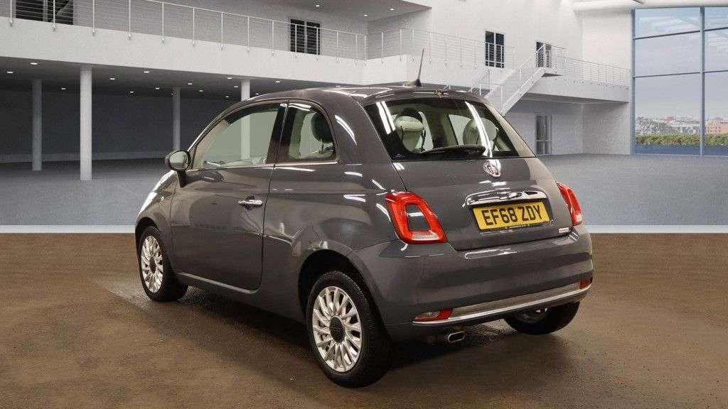 A 2019 FIAT 500 1.2 Lounge Hatchback 3dr Petrol Dualogic Euro 6 (s/s) (69 bhp) A 2019 FIAT 500 1.2 Lounge Hatchback 3dr Petrol Dualogic Euro 6 (s/s) (69 bhp)