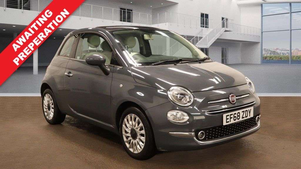 A 2019 FIAT 500 1.2 Lounge Hatchback 3dr Petrol Dualogic Euro 6 (s/s) (69 bhp) A 2019 FIAT 500 1.2 Lounge Hatchback 3dr Petrol Dualogic Euro 6 (s/s) (69 bhp)