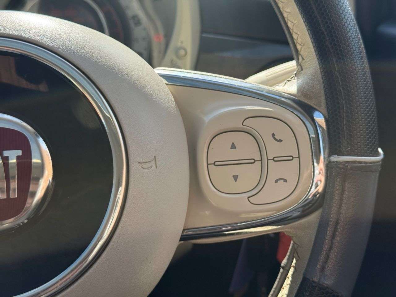 2019 FIAT 500 2019 FIAT 500