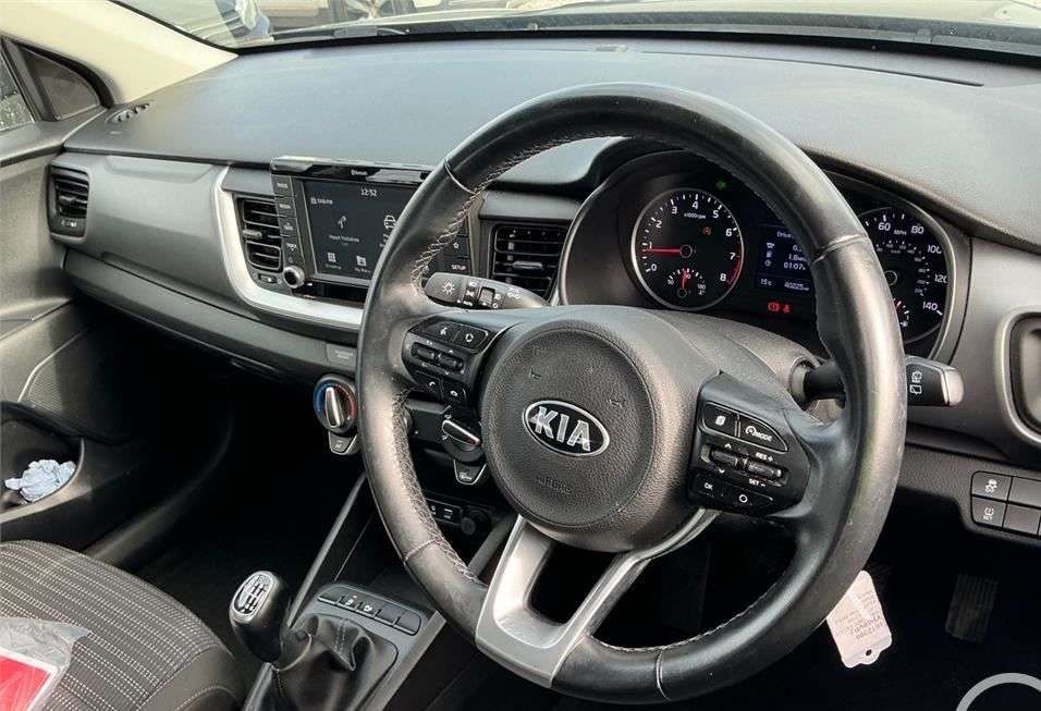 2019 KIA STONIC 2019 KIA STONIC