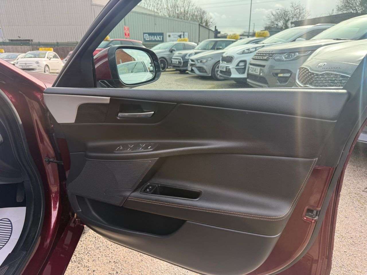 2015 JAGUAR XE 2015 JAGUAR XE