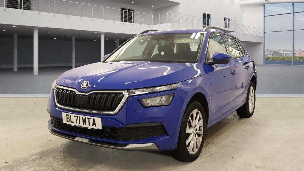 A 2022 SKODA KAMIQ 1.0 TSI SE SUV 5dr Petrol Manual Euro 6 (s/s) (95 ps) A 2022 SKODA KAMIQ 1.0 TSI SE SUV 5dr Petrol Manual Euro 6 (s/s) (95 ps)