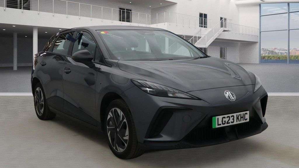 A 2023 MG MG4 64kWh SE Long Range Hatchback 5dr Electric Auto (203 ps) A 2023 MG MG4 64kWh SE Long Range Hatchback 5dr Electric Auto (203 ps)