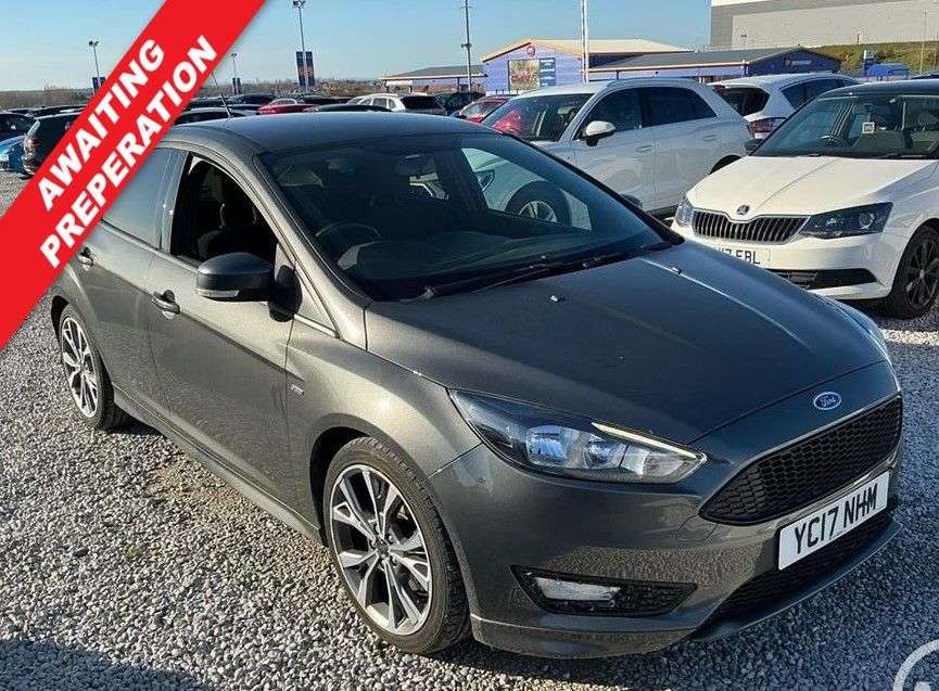 A 2017 FORD FOCUS 1.5T EcoBoost ST-Line Hatchback 5dr Petrol Manual Euro 6 (s/s) (150 ps) A 2017 FORD FOCUS 1.5T EcoBoost ST-Line Hatchback 5dr Petrol Manual Euro 6 (s/s) (150 ps)