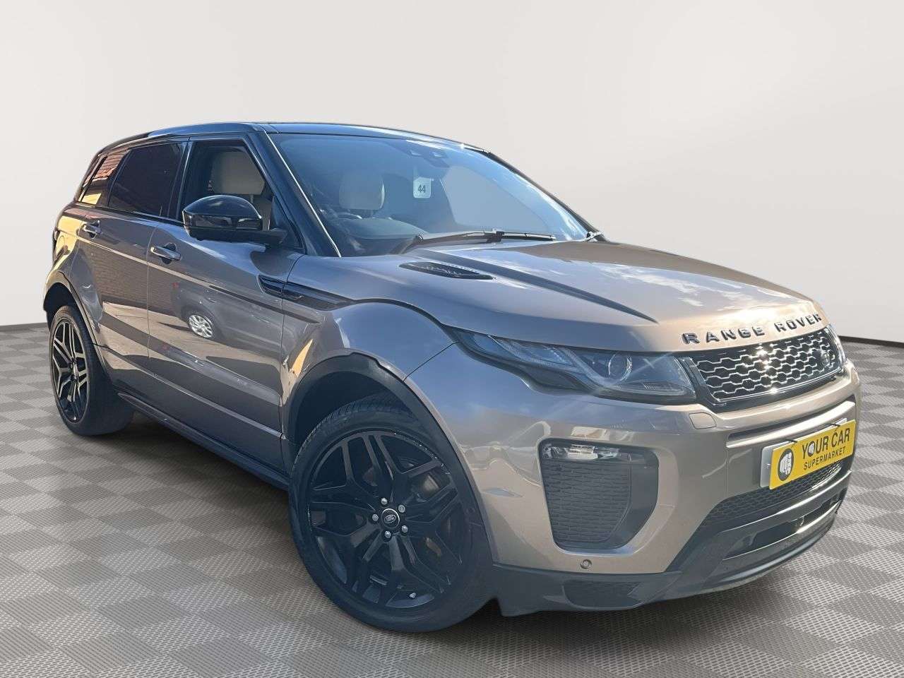 A 2017 LAND ROVER RANGE ROVER EVOQUE 2.0 TD4 HSE Dynamic Lux SUV 5dr Diesel Auto 4WD Euro 6 (s/s) (180 ps) Merid A 2017 LAND ROVER RANGE ROVER EVOQUE 2.0 TD4 HSE Dynamic Lux SUV 5dr Diesel Auto 4WD Euro 6 (s/s) (180 ps) Merid