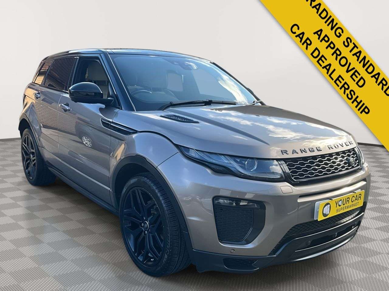 A 2017 LAND ROVER RANGE ROVER EVOQUE 2.0 TD4 HSE Dynamic Lux SUV 5dr Diesel Auto 4WD Euro 6 (s/s) (180 ps) Merid A 2017 LAND ROVER RANGE ROVER EVOQUE 2.0 TD4 HSE Dynamic Lux SUV 5dr Diesel Auto 4WD Euro 6 (s/s) (180 ps) Merid