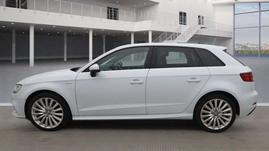 2017 AUDI A3 2017 AUDI A3